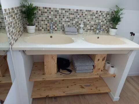 Agreable Maison De Ville Au Calme Selles-sur-Cher Exterior foto